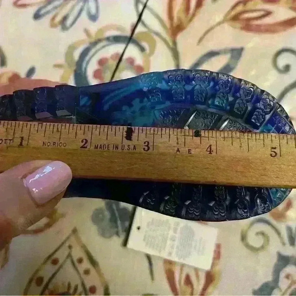 Boys size 5 rain boots that light up new never worn​ - Picture 8 of 8